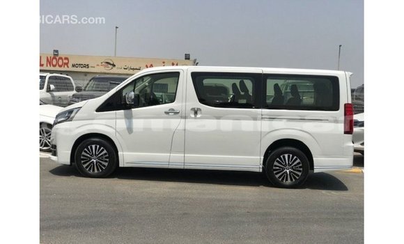 Buy Import Toyota Granvia White Car in Import - Dubai in Dhufar Buy Import Toyota Granvia White Car in Import - Dubai in Dhufar