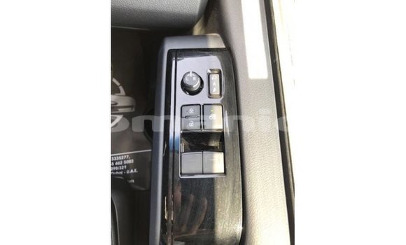 Buy Import Toyota Granvia White Car in Import - Dubai in Dhufar Buy Import Toyota Granvia White Car in Import - Dubai in Dhufar