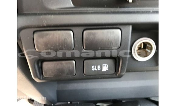 Buy Import Toyota Land Cruiser White Car in Import - Dubai in Dhufar Buy Import Toyota Land Cruiser White Car in Import - Dubai in Dhufar