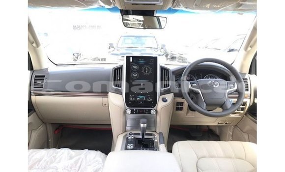 Buy Import Toyota Land Cruiser Black Car in Import - Dubai in Dhufar Buy Import Toyota Land Cruiser Black Car in Import - Dubai in Dhufar