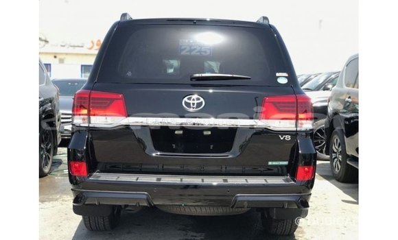 Buy Import Toyota Land Cruiser Black Car in Import - Dubai in Dhufar Buy Import Toyota Land Cruiser Black Car in Import - Dubai in Dhufar