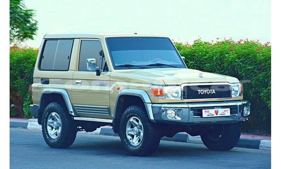 Buy Import Toyota Land Cruiser Beige Car in Import - Dubai in Dhufar Buy Import Toyota Land Cruiser Beige Car in Import - Dubai in Dhufar