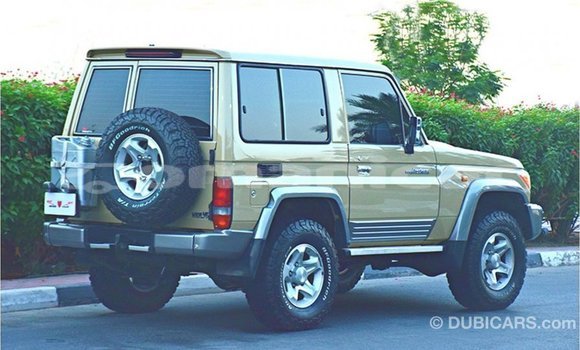 Buy Import Toyota Land Cruiser Beige Car in Import - Dubai in Dhufar Buy Import Toyota Land Cruiser Beige Car in Import - Dubai in Dhufar