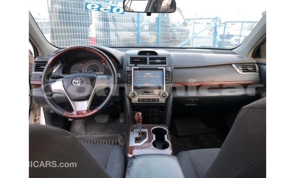 Buy Import Toyota Camry White Car in Import - Dubai in Dhufar Buy Import Toyota Camry White Car in Import - Dubai in Dhufar