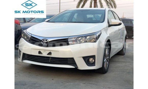 Buy Import Toyota Corolla White Car in Import - Dubai in Dhufar Buy Import Toyota Corolla White Car in Import - Dubai in Dhufar