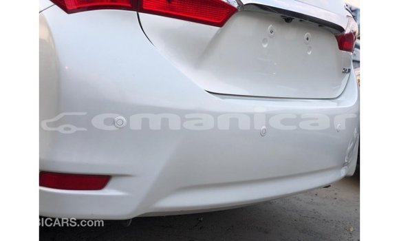 Buy Import Toyota Corolla White Car in Import - Dubai in Dhufar Buy Import Toyota Corolla White Car in Import - Dubai in Dhufar