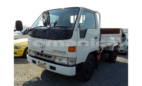 Buy Import Toyota Dyna White Car in Import - Dubai in Dhufar Buy Import Toyota Dyna White Car in Import - Dubai in Dhufar
