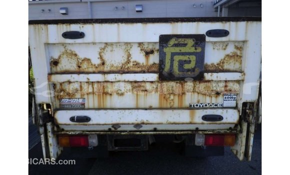 Buy Import Toyota Dyna White Car in Import - Dubai in Dhufar Buy Import Toyota Dyna White Car in Import - Dubai in Dhufar