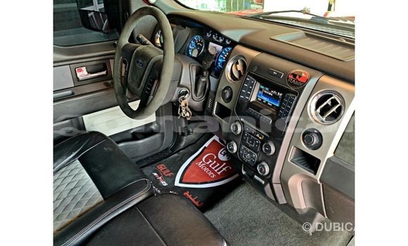 Buy Import Ford Club Wagon Red Car in Import - Dubai in Dhufar Buy Import Ford Club Wagon Red Car in Import - Dubai in Dhufar