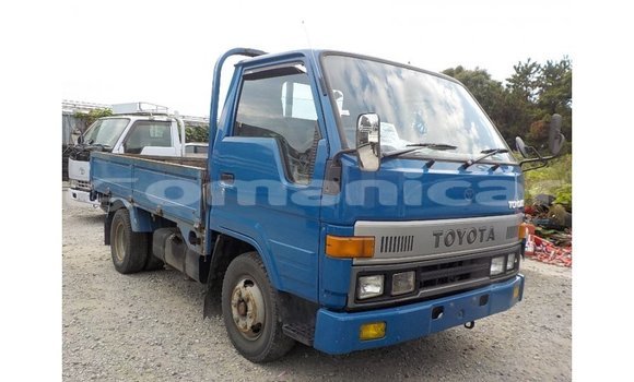 Buy Import Toyota Dyna Blue Car in Import - Dubai in Dhufar Buy Import Toyota Dyna Blue Car in Import - Dubai in Dhufar