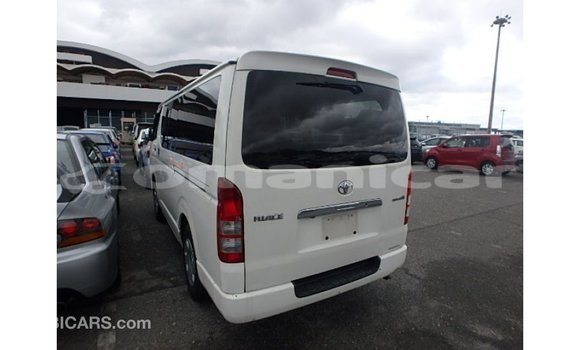 Buy Import Toyota Hiace White Car in Import - Dubai in Dhufar Buy Import Toyota Hiace White Car in Import - Dubai in Dhufar