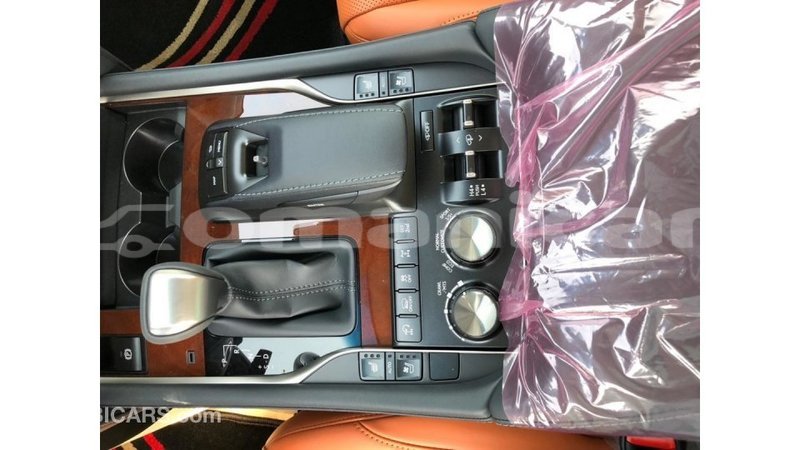 Big with watermark 2ca1639d 1a8e 4024 bac9 db0d5938a4c1