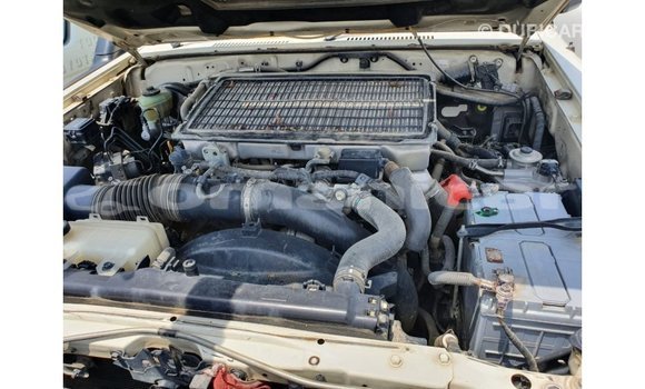 Buy Import Toyota Land Cruiser White Car in Import - Dubai in Dhufar Buy Import Toyota Land Cruiser White Car in Import - Dubai in Dhufar