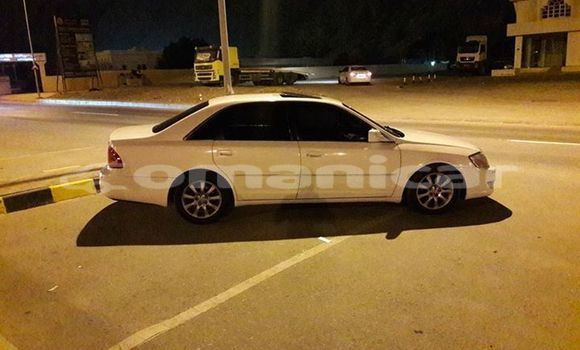 Buy Used Toyota Avalon White Car in Ruwi in Masqat Buy Used Toyota Avalon White Car in Ruwi in Masqat