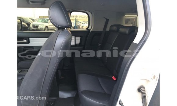 Buy Import Toyota FJ Cruiser White Car in Import - Dubai in Dhufar Buy Import Toyota FJ Cruiser White Car in Import - Dubai in Dhufar