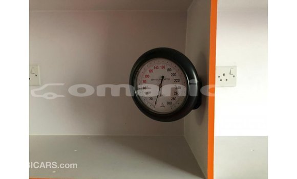 Buy Import Toyota Hiace White Car in Import - Dubai in Dhufar Buy Import Toyota Hiace White Car in Import - Dubai in Dhufar