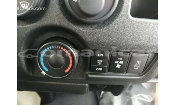 Buy Import Toyota Hiace White Car in Import - Dubai in Dhufar Buy Import Toyota Hiace White Car in Import - Dubai in Dhufar