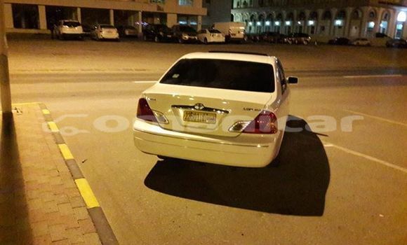 Buy Used Toyota Avalon White Car in Ruwi in Masqat Buy Used Toyota Avalon White Car in Ruwi in Masqat