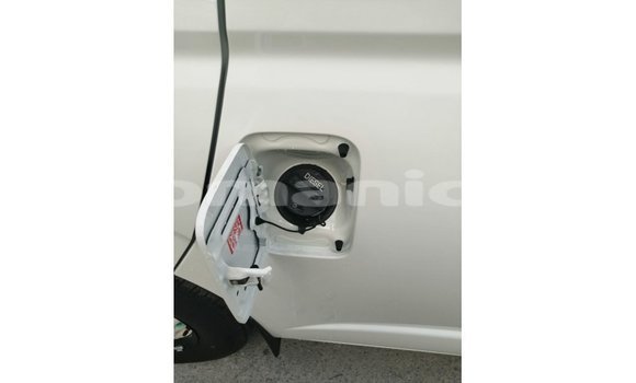 Buy Import Toyota Hiace White Car in Import - Dubai in Dhufar Buy Import Toyota Hiace White Car in Import - Dubai in Dhufar