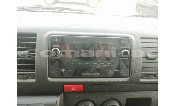 Buy Import Toyota Hiace White Car in Import - Dubai in Dhufar Buy Import Toyota Hiace White Car in Import - Dubai in Dhufar