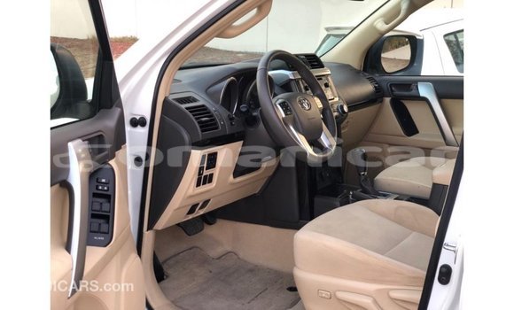 Buy Import Toyota Prado White Car in Import - Dubai in Dhufar Buy Import Toyota Prado White Car in Import - Dubai in Dhufar