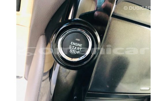 Buy Import Toyota Prado White Car in Import - Dubai in Dhufar Buy Import Toyota Prado White Car in Import - Dubai in Dhufar