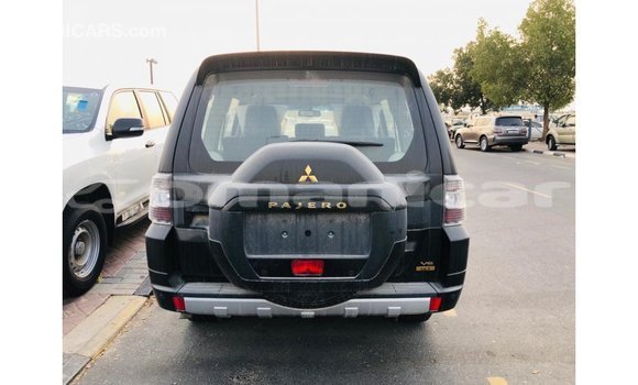Buy Import Mitsubishi Pajero Black Car in Import - Dubai in Dhufar Buy Import Mitsubishi Pajero Black Car in Import - Dubai in Dhufar