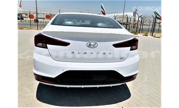 Buy Import Hyundai Elantra White Car in Import - Dubai in Dhufar Buy Import Hyundai Elantra White Car in Import - Dubai in Dhufar