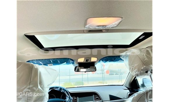 Buy Import Hyundai Elantra White Car in Import - Dubai in Dhufar Buy Import Hyundai Elantra White Car in Import - Dubai in Dhufar