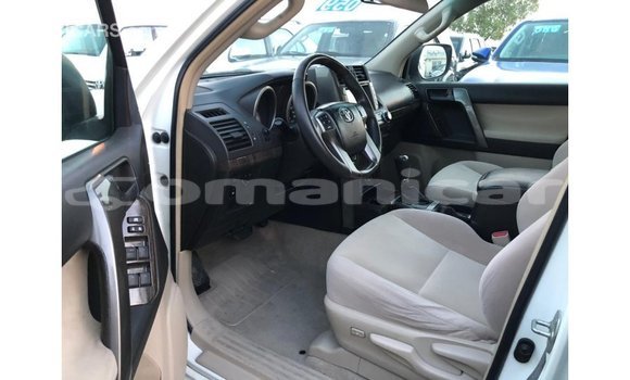 Buy Import Toyota Prado White Car in Import - Dubai in Dhufar Buy Import Toyota Prado White Car in Import - Dubai in Dhufar