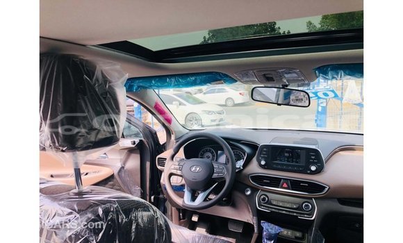 Buy Import Hyundai Santa Fe Green Car in Import - Dubai in Dhufar Buy Import Hyundai Santa Fe Green Car in Import - Dubai in Dhufar