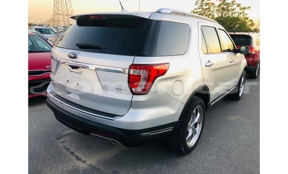 Buy Import Ford Explorer Other Car in Import - Dubai in Dhufar Buy Import Ford Explorer Other Car in Import - Dubai in Dhufar