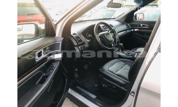 Buy Import Ford Explorer Other Car in Import - Dubai in Dhufar Buy Import Ford Explorer Other Car in Import - Dubai in Dhufar