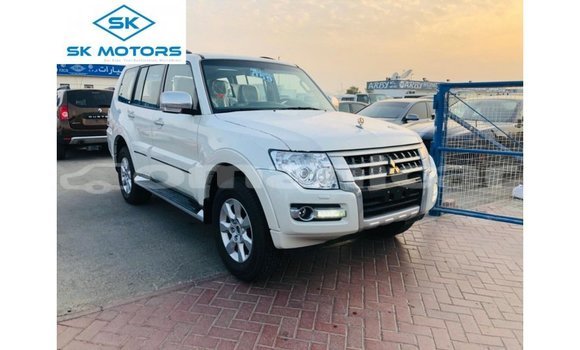 Buy Import Mitsubishi Pajero White Car in Import - Dubai in Dhufar Buy Import Mitsubishi Pajero White Car in Import - Dubai in Dhufar