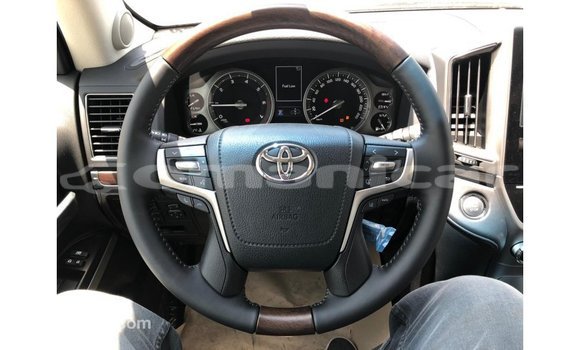 Buy Import Toyota Land Cruiser Black Car in Import - Dubai in Dhufar Buy Import Toyota Land Cruiser Black Car in Import - Dubai in Dhufar
