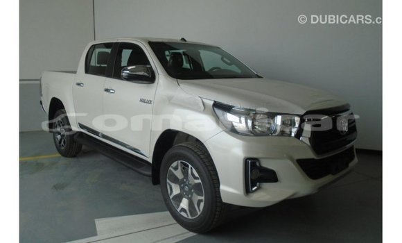 Buy Import Toyota Hilux White Car in Import - Dubai in Dhufar Buy Import Toyota Hilux White Car in Import - Dubai in Dhufar