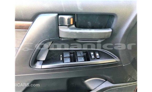 Buy Import Toyota Land Cruiser Other Car in Import - Dubai in Dhufar Buy Import Toyota Land Cruiser Other Car in Import - Dubai in Dhufar