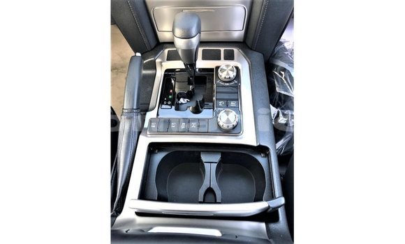 Buy Import Toyota Land Cruiser Other Car in Import - Dubai in Dhufar Buy Import Toyota Land Cruiser Other Car in Import - Dubai in Dhufar