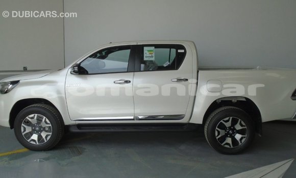 Buy Import Toyota Hilux White Car in Import - Dubai in Dhufar Buy Import Toyota Hilux White Car in Import - Dubai in Dhufar