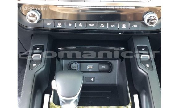 Buy Import Kia Carens White Car in Import - Dubai in Dhufar Buy Import Kia Carens White Car in Import - Dubai in Dhufar