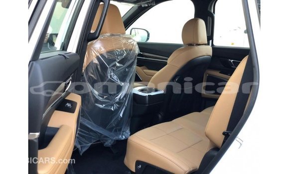 Buy Import Kia Carens White Car in Import - Dubai in Dhufar Buy Import Kia Carens White Car in Import - Dubai in Dhufar