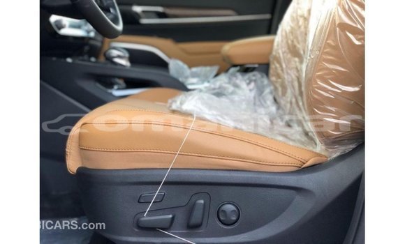 Buy Import Kia Carens White Car in Import - Dubai in Dhufar Buy Import Kia Carens White Car in Import - Dubai in Dhufar