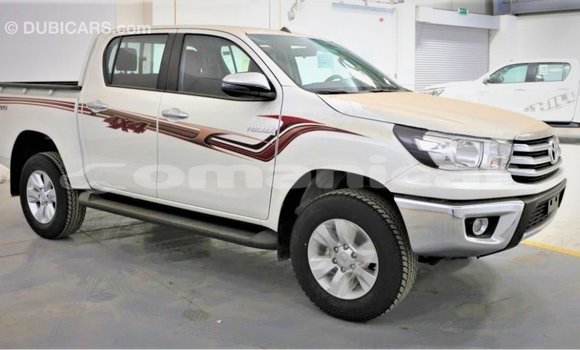 Buy Import Toyota Hilux White Car in Import - Dubai in Dhufar Buy Import Toyota Hilux White Car in Import - Dubai in Dhufar
