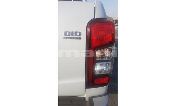 Buy Import Mitsubishi L200 White Car in Import - Dubai in Dhufar Buy Import Mitsubishi L200 White Car in Import - Dubai in Dhufar
