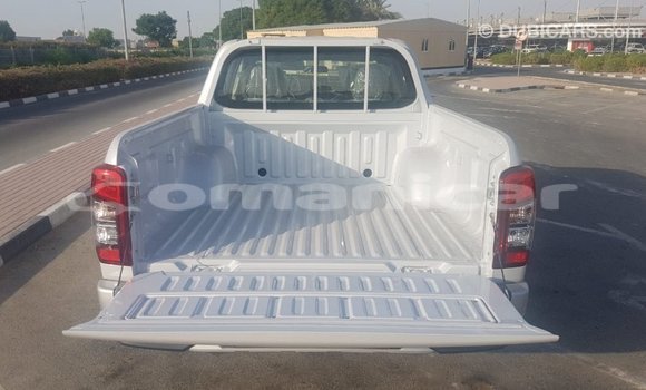 Buy Import Mitsubishi L200 White Car in Import - Dubai in Dhufar Buy Import Mitsubishi L200 White Car in Import - Dubai in Dhufar