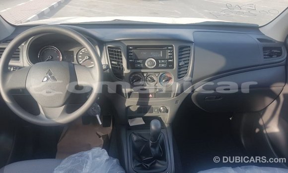 Buy Import Mitsubishi L200 White Car in Import - Dubai in Dhufar Buy Import Mitsubishi L200 White Car in Import - Dubai in Dhufar