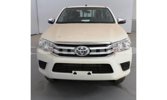 Buy Import Toyota Hilux White Car in Import - Dubai in Dhufar