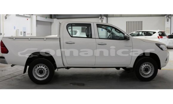 Buy Import Toyota Hilux White Car in Import - Dubai in Dhufar Buy Import Toyota Hilux White Car in Import - Dubai in Dhufar
