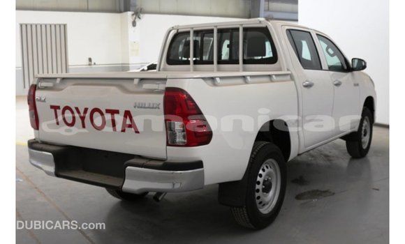 Buy Import Toyota Hilux White Car in Import - Dubai in Dhufar Buy Import Toyota Hilux White Car in Import - Dubai in Dhufar