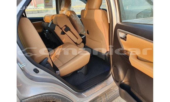 Buy Import Toyota Fortuner Other Car in Import - Dubai in Dhufar Buy Import Toyota Fortuner Other Car in Import - Dubai in Dhufar